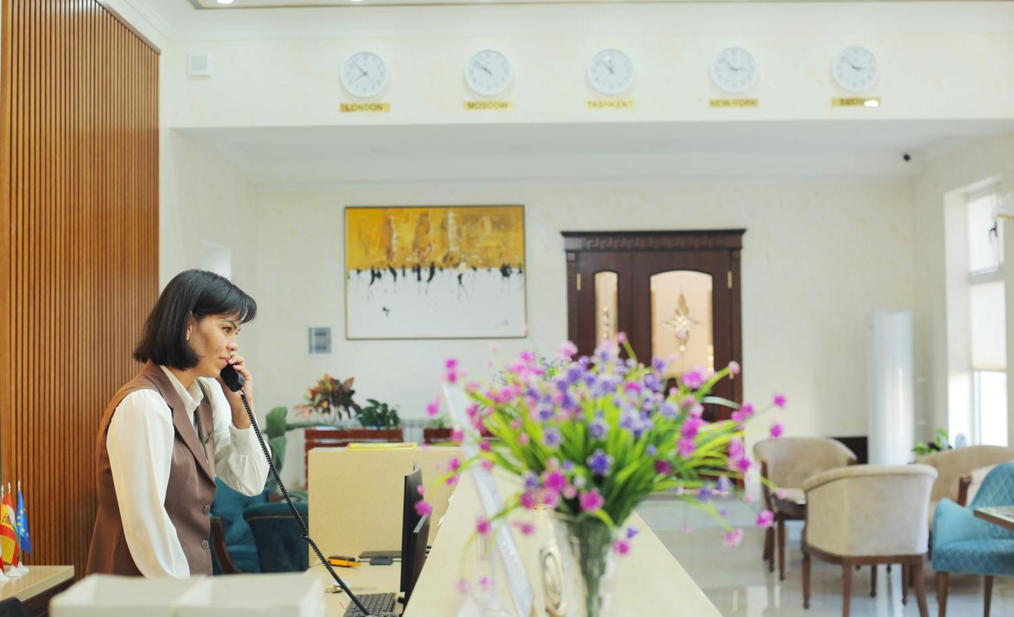 Bravolyuks Hotel Ürgenç Dış mekan fotoğraf