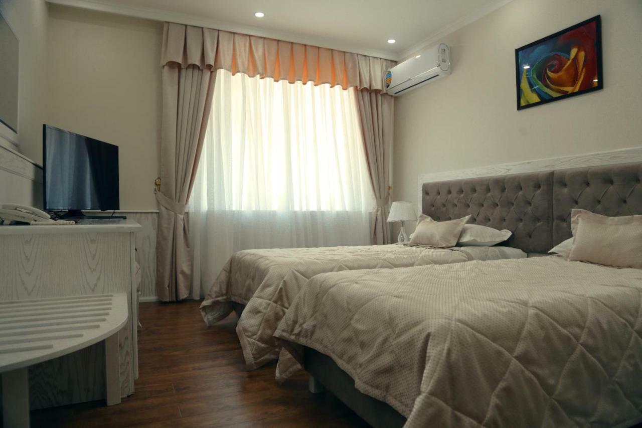 Bravolyuks Hotel Ürgenç Dış mekan fotoğraf