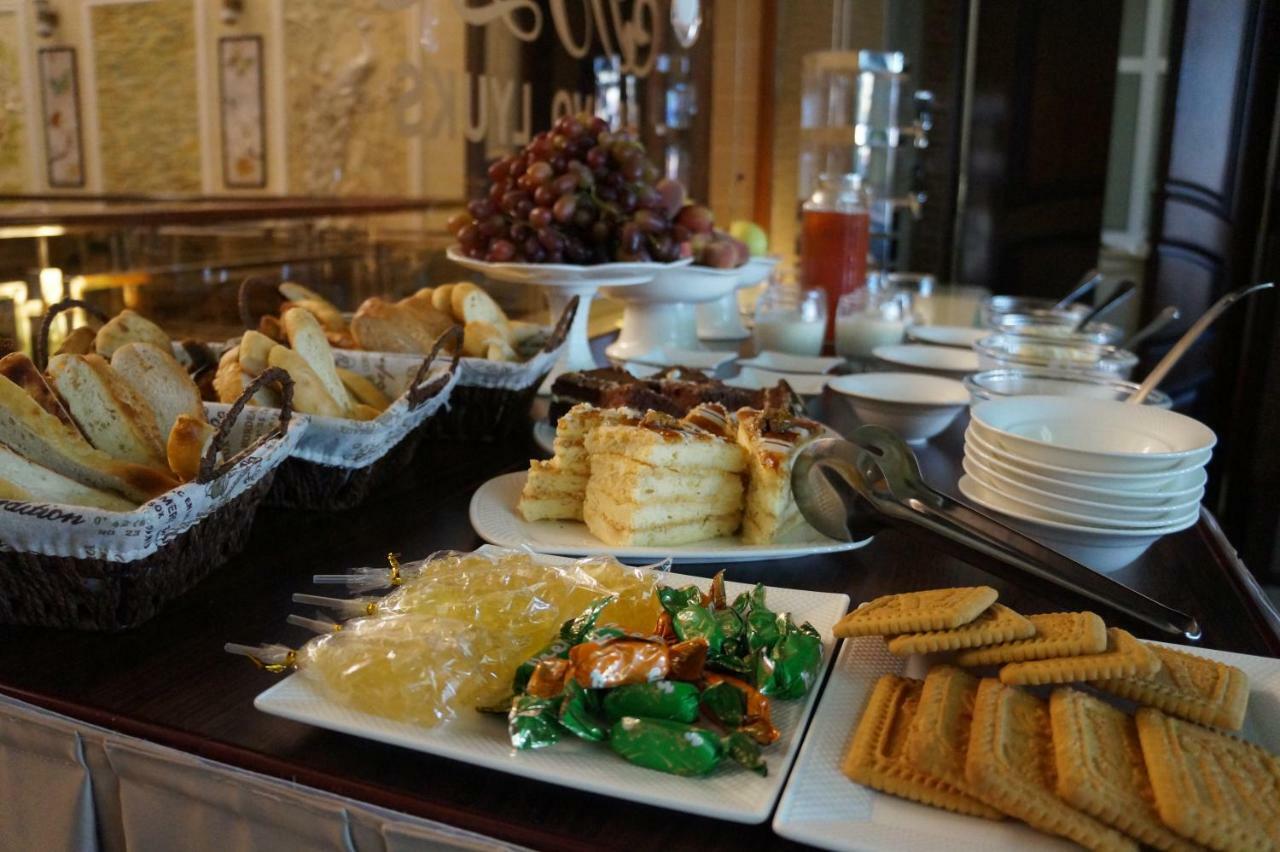 Bravolyuks Hotel Ürgenç Dış mekan fotoğraf