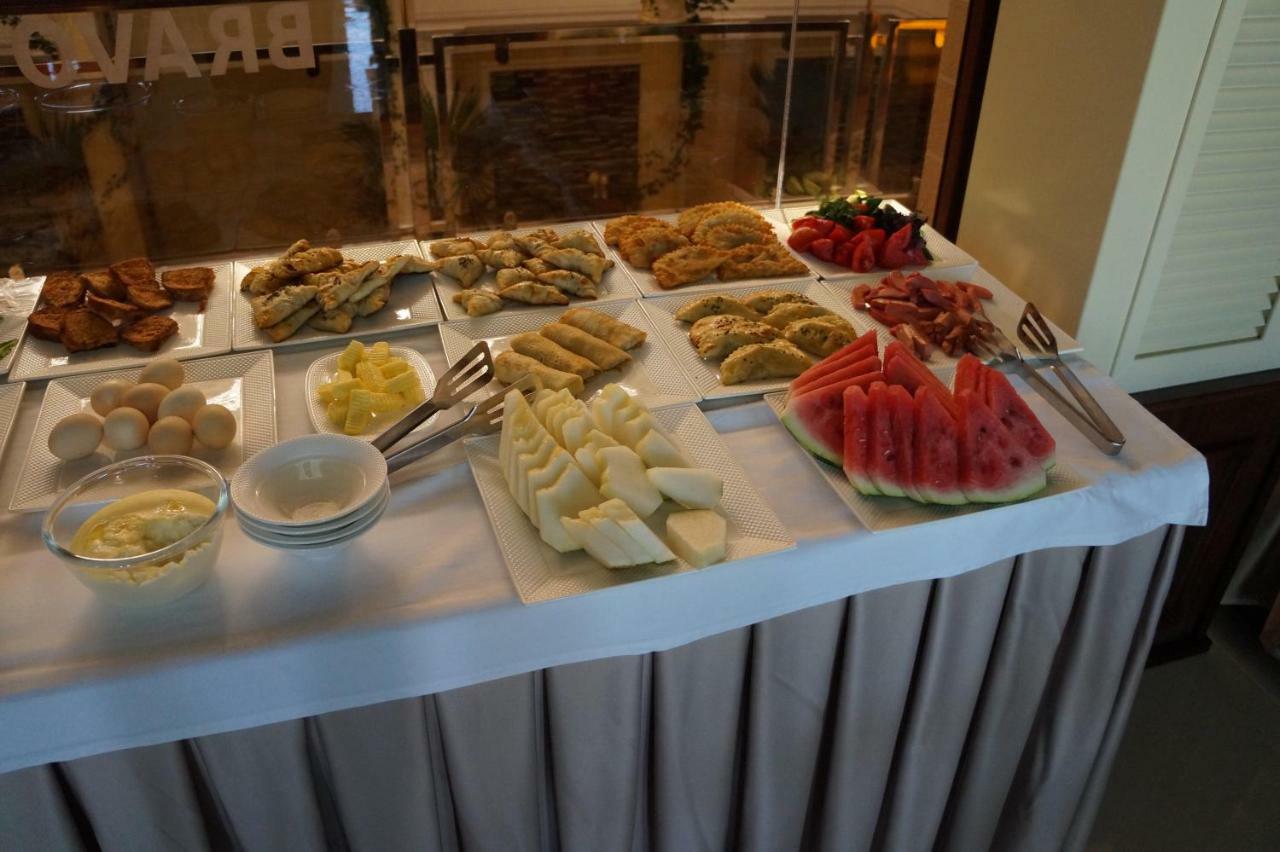 Bravolyuks Hotel Ürgenç Dış mekan fotoğraf